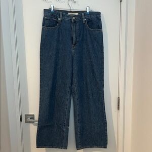 Levi’s High Waisted Straight Jeans